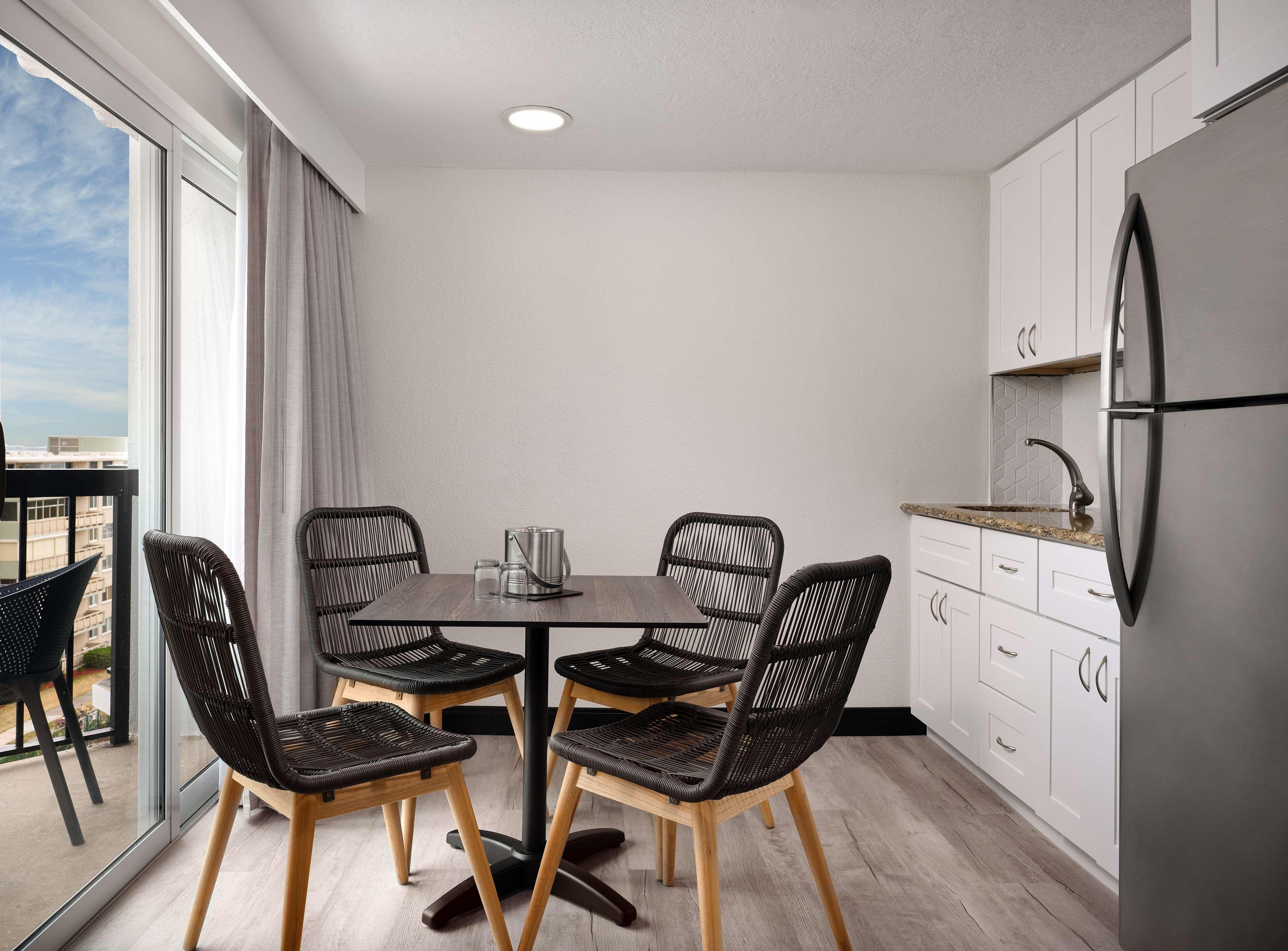 Hilton Garden Inn Cocoa Beach-Oceanfront, Fl Екстер'єр фото