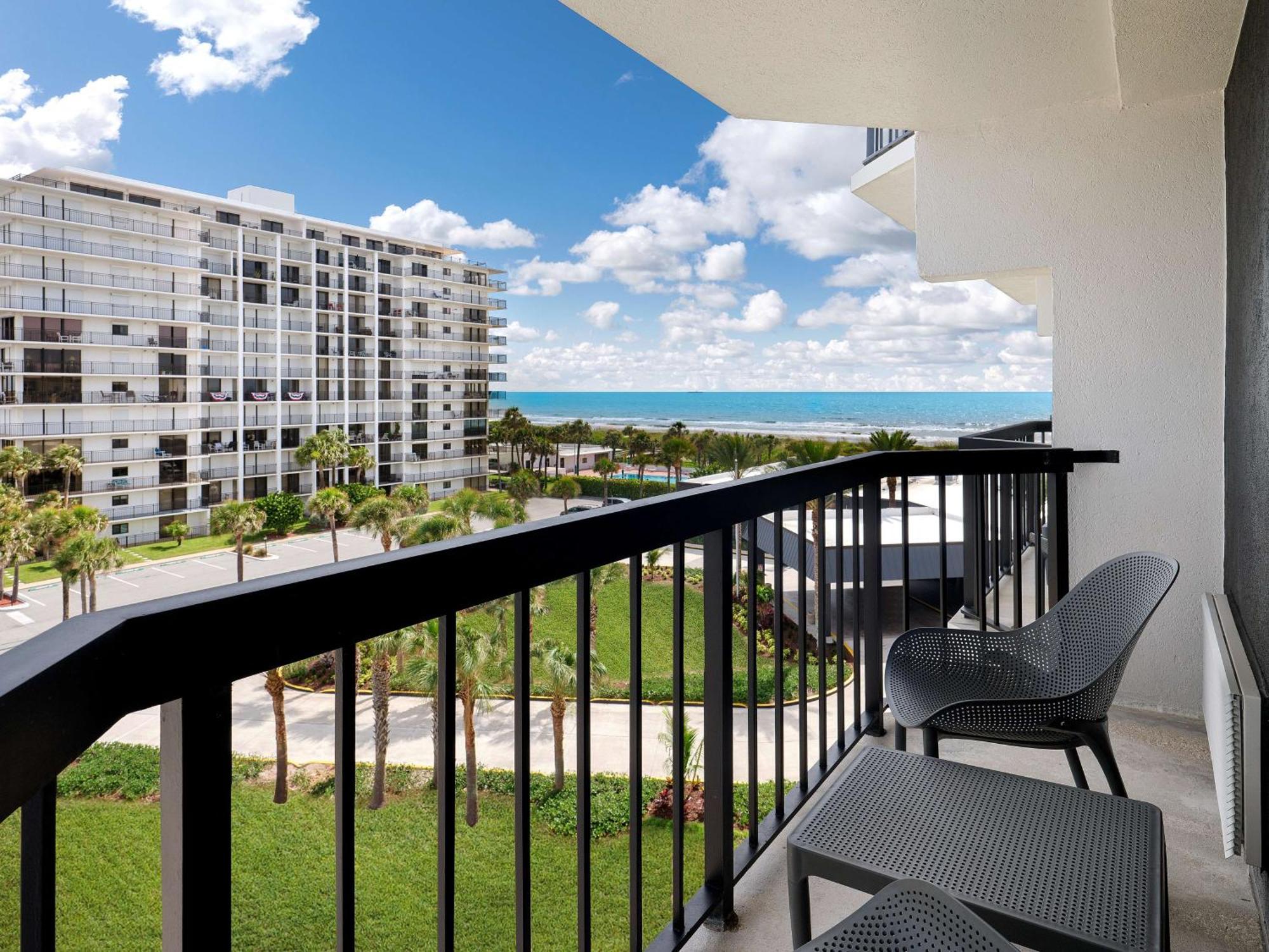 Hilton Garden Inn Cocoa Beach-Oceanfront, Fl Екстер'єр фото
