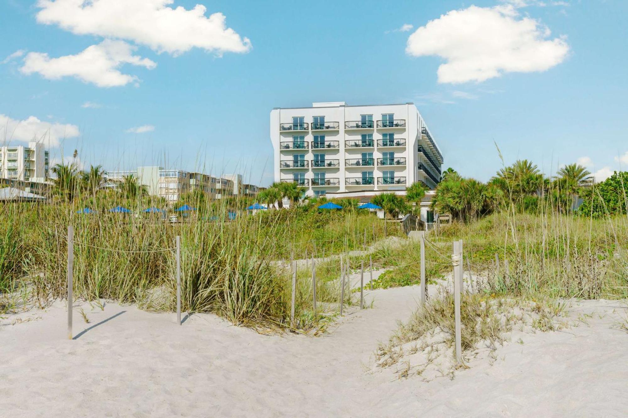 Hilton Garden Inn Cocoa Beach-Oceanfront, Fl Екстер'єр фото